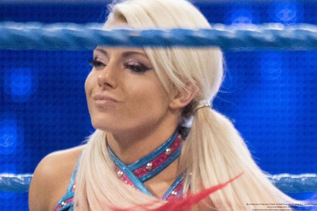 Alexa Bliss rejette tout lien avec le mystère des QR codes de la WWE.