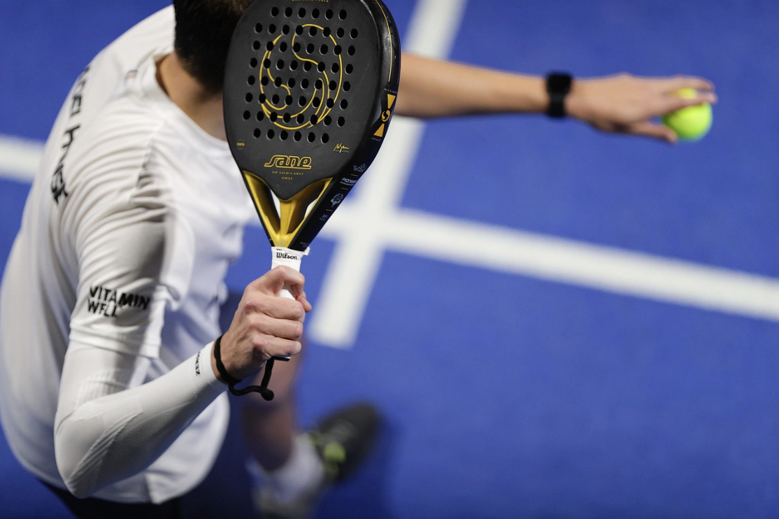 Les différents niveaux au padel et les raquettes à privilégier selon votre jeu